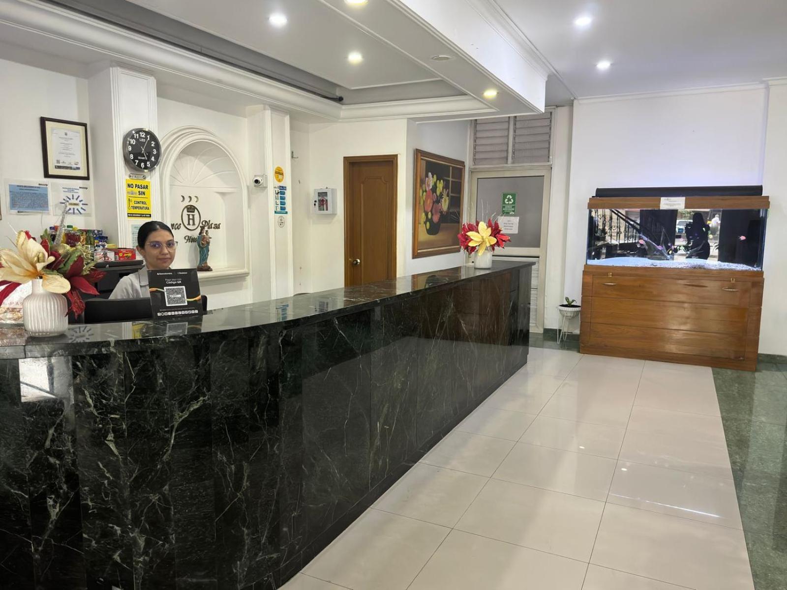 Hotel Prince Plaza Меделин Екстериор снимка