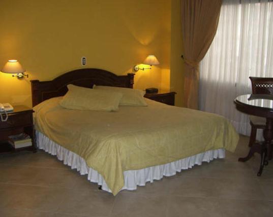 Hotel Prince Plaza Меделин Стая снимка