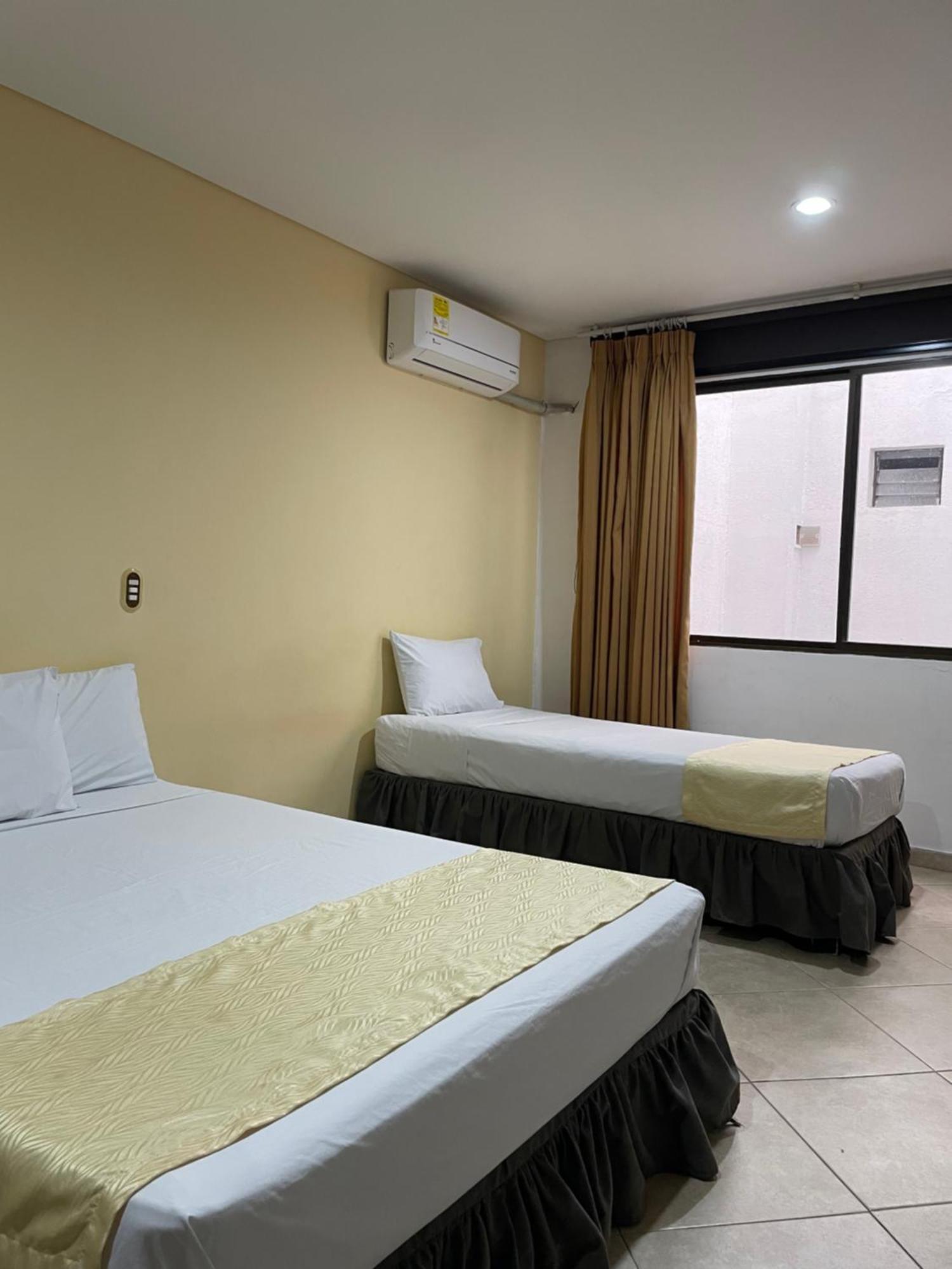 Hotel Prince Plaza Меделин Екстериор снимка