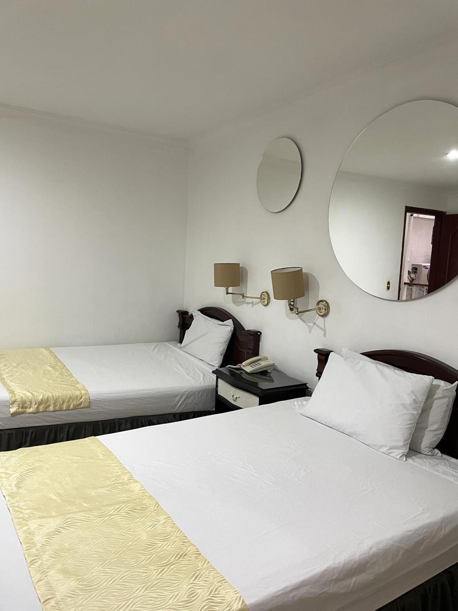 Hotel Prince Plaza Меделин Екстериор снимка