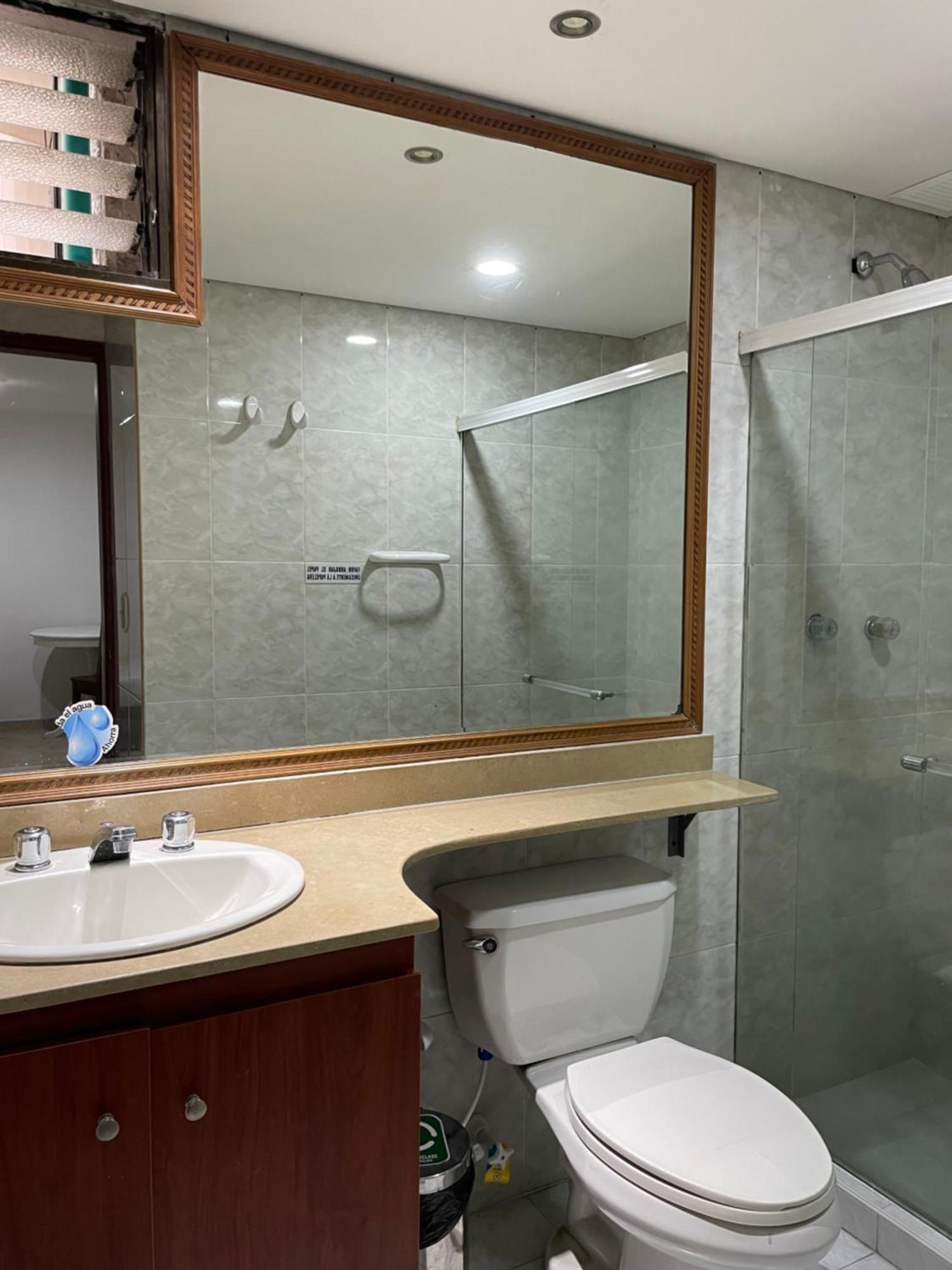 Hotel Prince Plaza Меделин Екстериор снимка